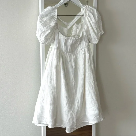Princess Polly Let's Dance 100% Cotton Puff Sleeve Mini White Dress Size 6 NWOT - Picture 11 of 15